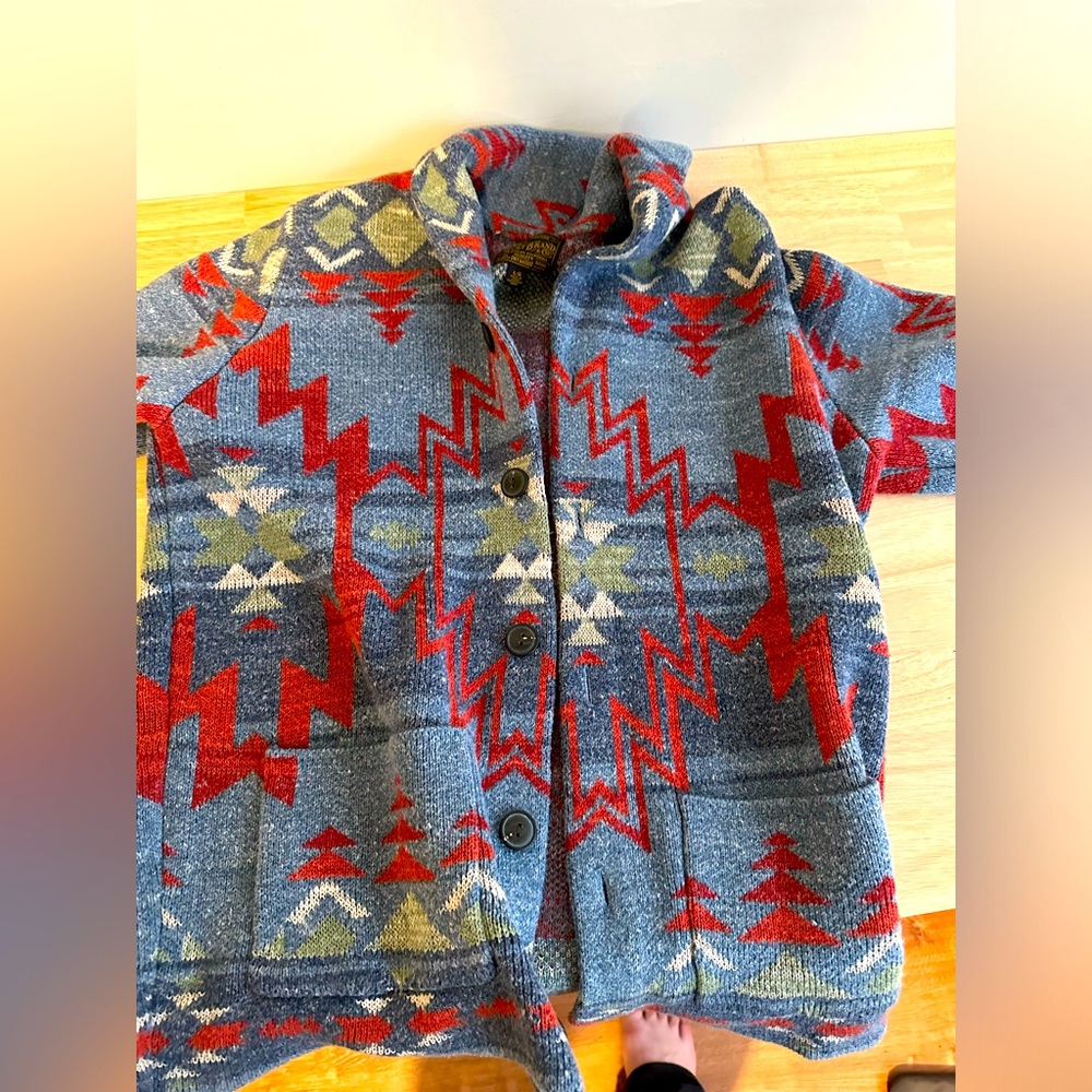 Western design sweater